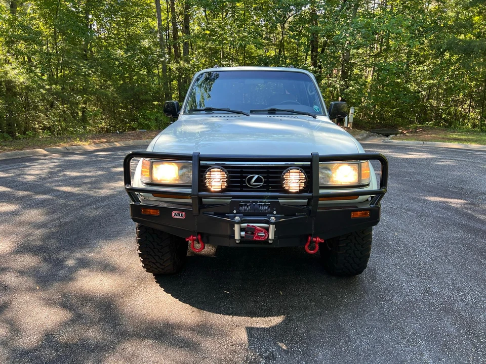 1997 Lexus LX 1st Gen - Image 6 of 31