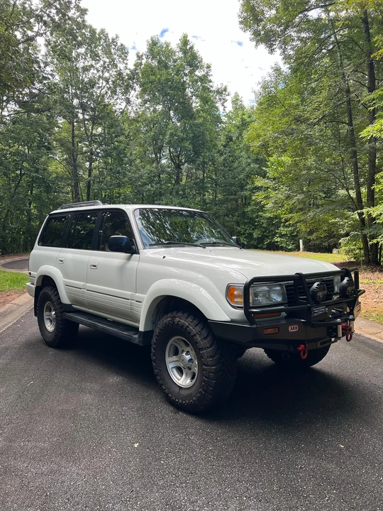 1997 Lexus LX 1st Gen - Image 25 of 31