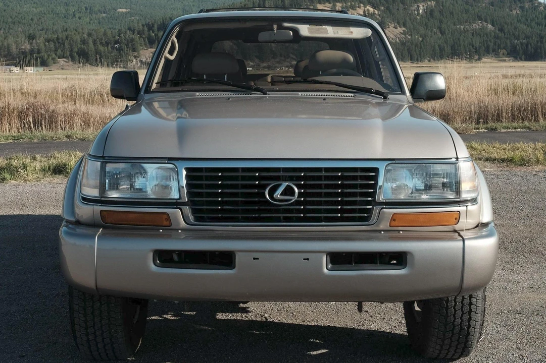 1997 Lexus LX 1st Gen - Image 2 of 5