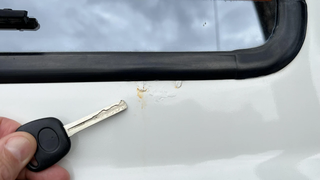 1997 Lexus LX 1st Gen - Image 13 of 15