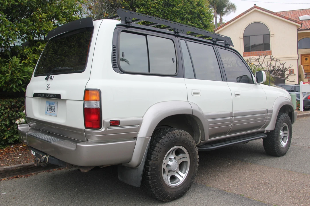 1997 Lexus LX 1st Gen - Image 4 of 15