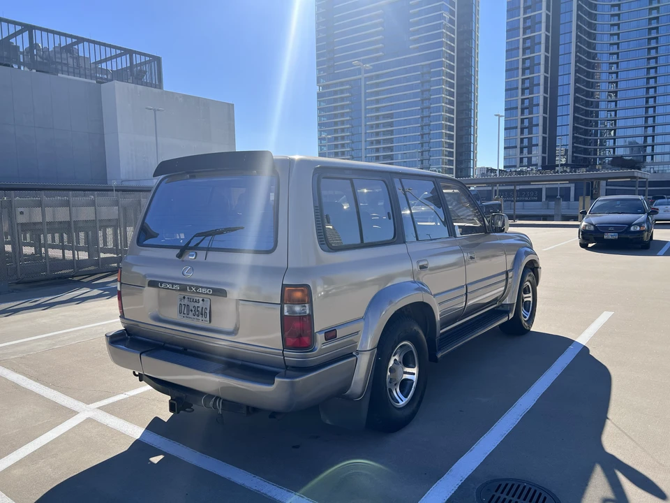 1997 Lexus LX 1st Gen - Image 15 of 31
