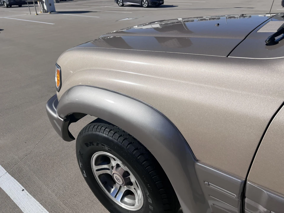 1997 Lexus LX 1st Gen - Image 25 of 31