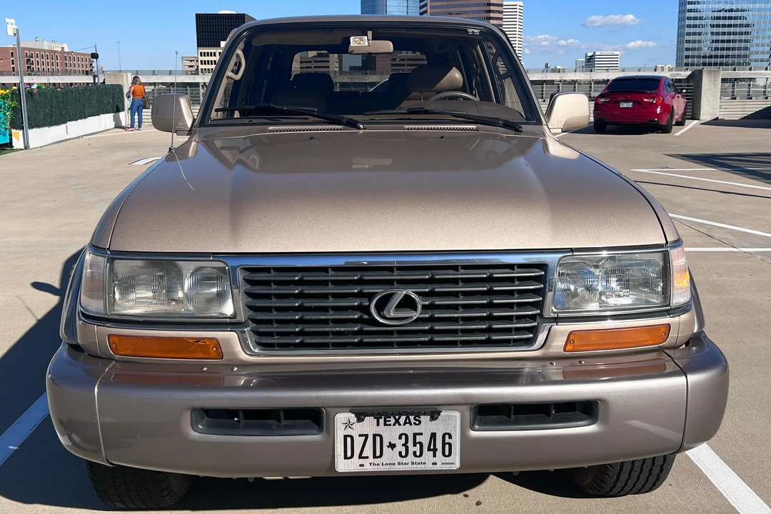 1997 Lexus LX 1st Gen - Image 3 of 31