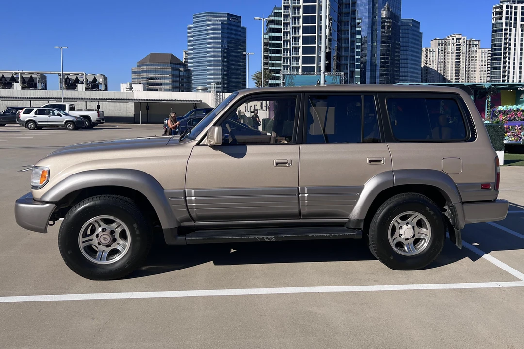 1997 Lexus LX 1st Gen - Image 2 of 31