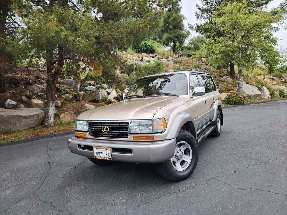 1997 Lexus LX 1st Gen - Image 8 of 31
