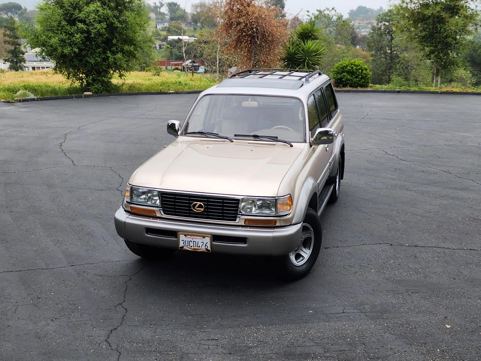 1997 Lexus LX 1st Gen - Image 7 of 31