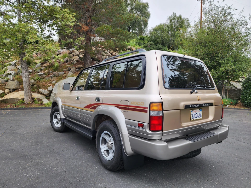 1997 Lexus LX 1st Gen - Image 28 of 31