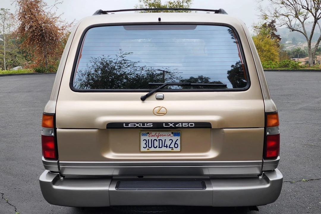 1997 Lexus LX 1st Gen - Image 5 of 31