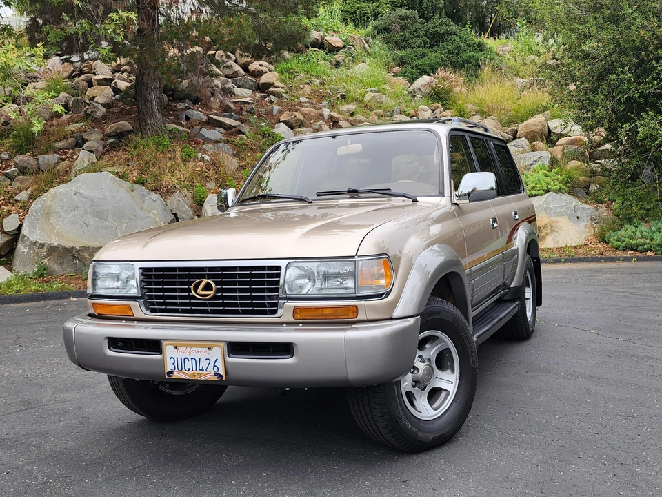 1997 Lexus LX 1st Gen - Image 10 of 31