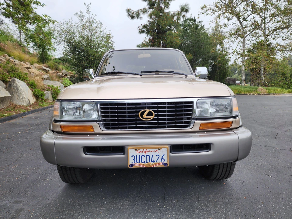 1997 Lexus LX 1st Gen - Image 6 of 31