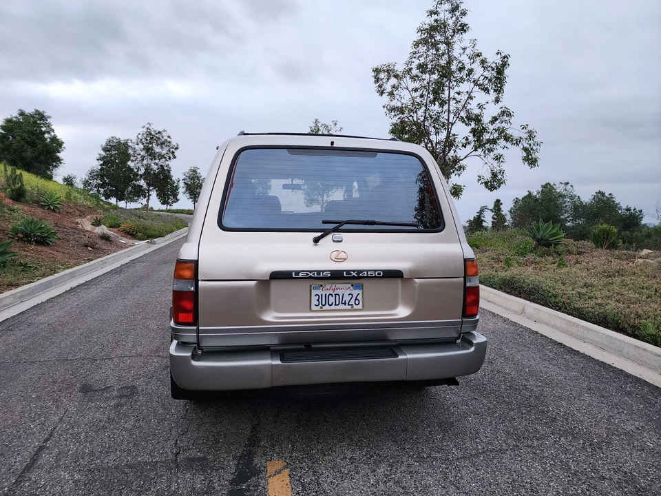 1997 Lexus LX 1st Gen - Image 30 of 31