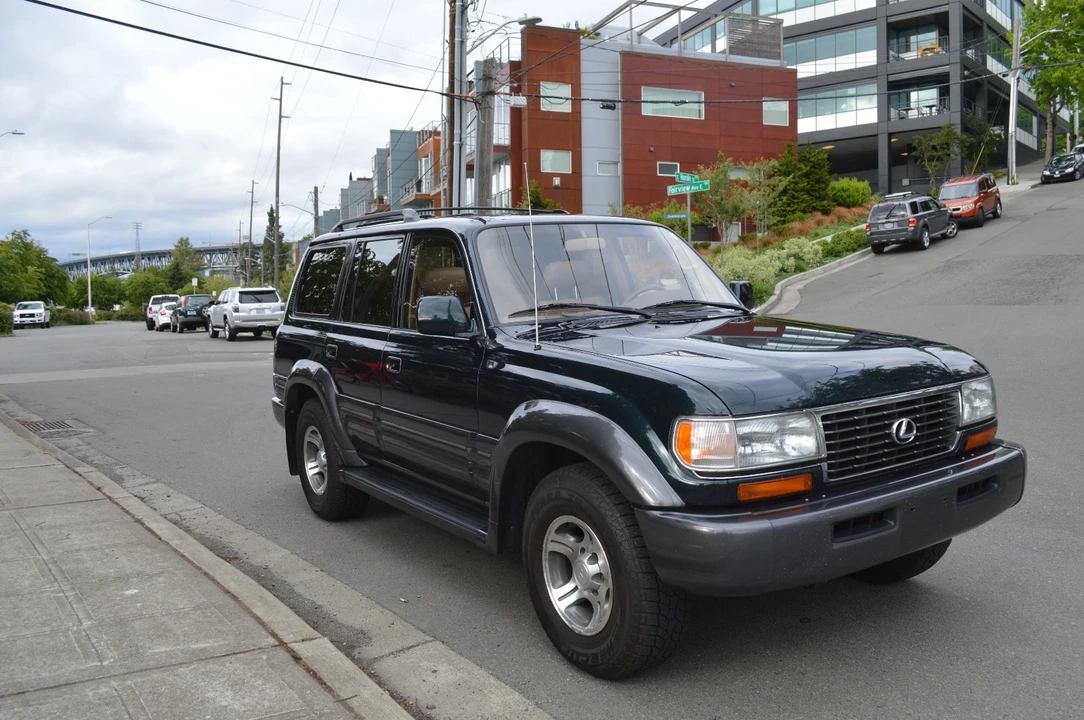 1997 Lexus LX 1st Gen - Image 11 of 21