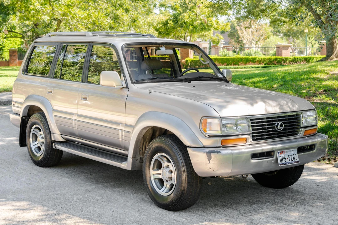 1997 Lexus LX 1st Gen - Image 8 of 31