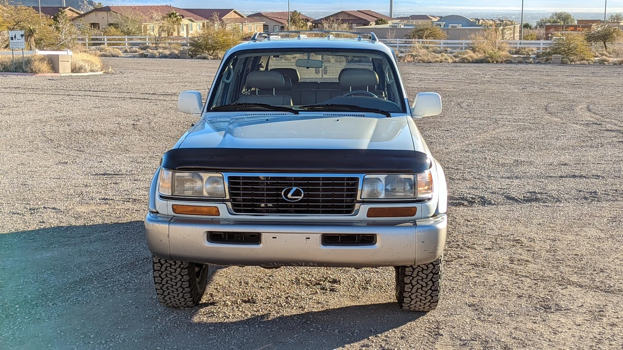 1997 Lexus LX 1st Gen - Image 9 of 31