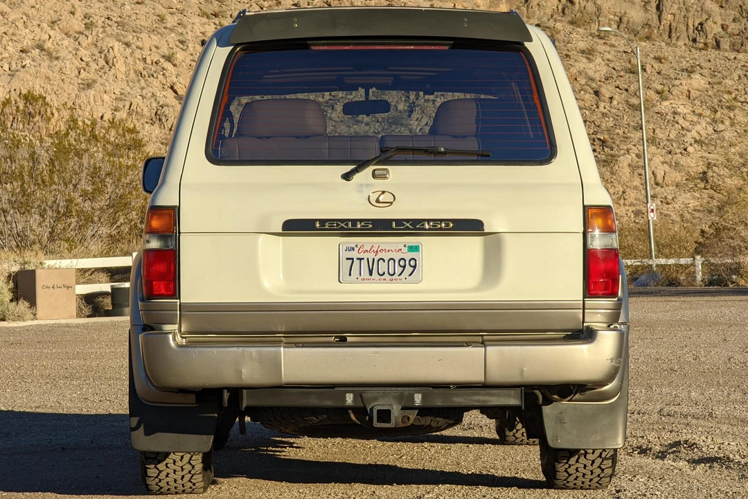 1997 Lexus LX 1st Gen - Image 5 of 31