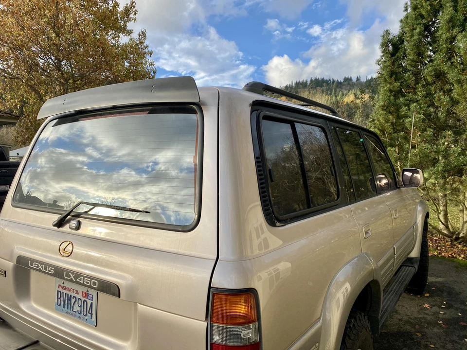 1997 Lexus LX 1st Gen - Image 14 of 28