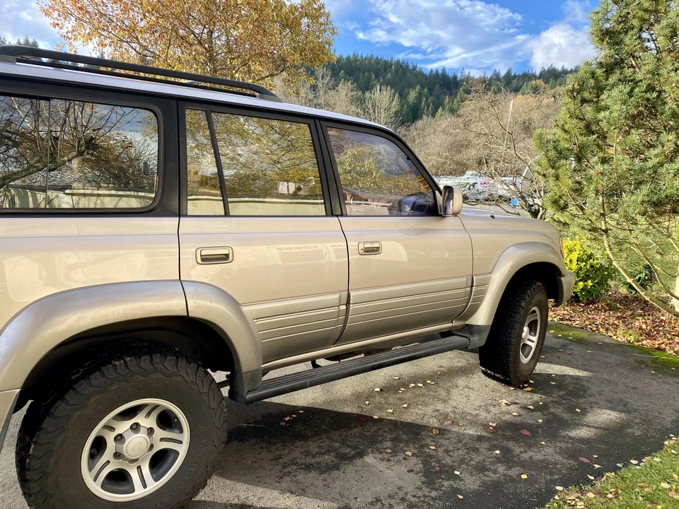 1997 Lexus LX 1st Gen - Image 9 of 28