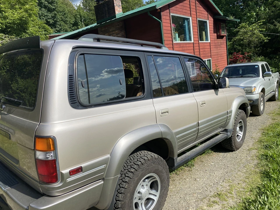 1997 Lexus LX 1st Gen - Image 7 of 28