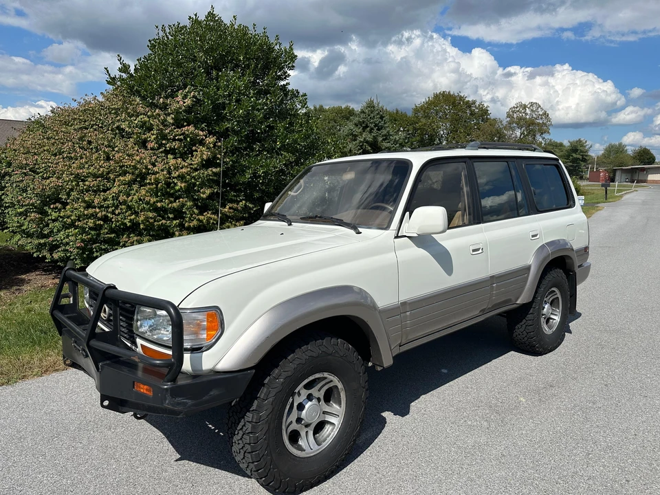 1997 Lexus LX 1st Gen - Image 10 of 31