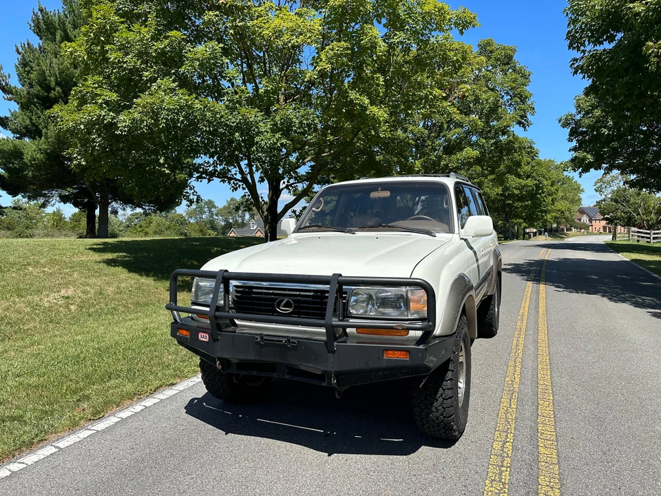 1997 Lexus LX 1st Gen - Image 9 of 31