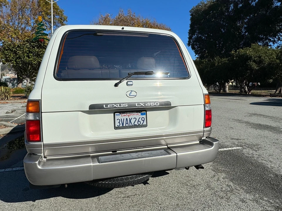 1997 Lexus LX 1st Gen - Image 18 of 31
