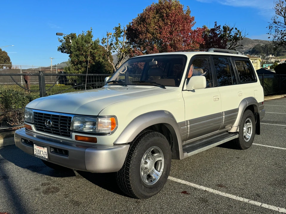 1997 Lexus LX 1st Gen - Image 10 of 31