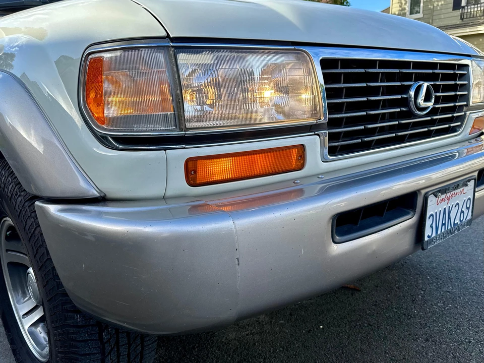 1997 Lexus LX 1st Gen - Image 28 of 31