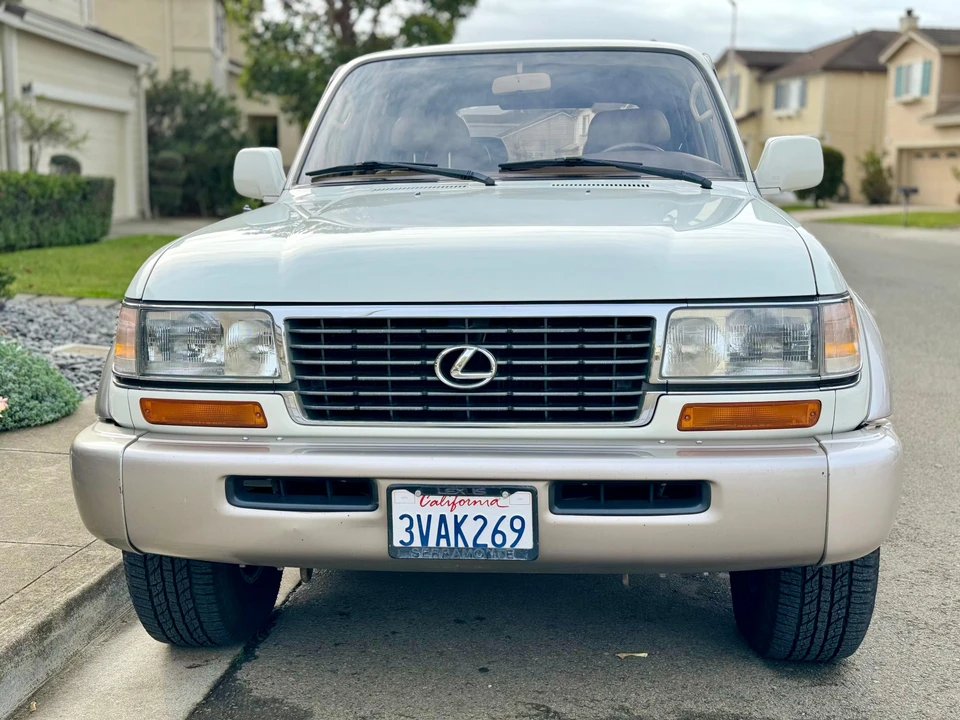 1997 Lexus LX 1st Gen - Image 7 of 31