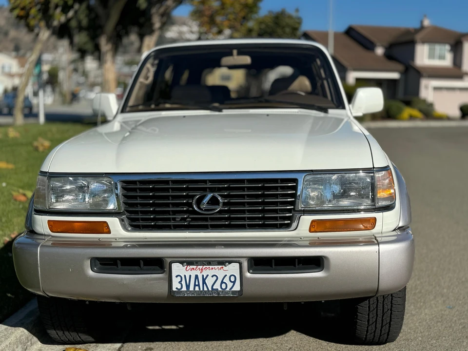 1997 Lexus LX 1st Gen - Image 8 of 31