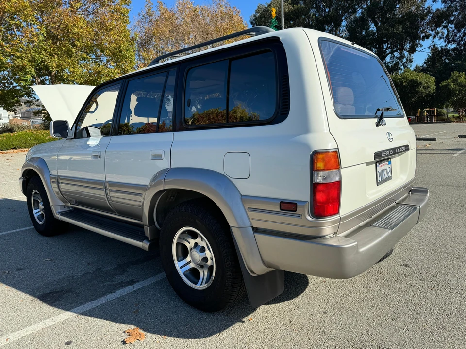 1997 Lexus LX 1st Gen - Image 16 of 31