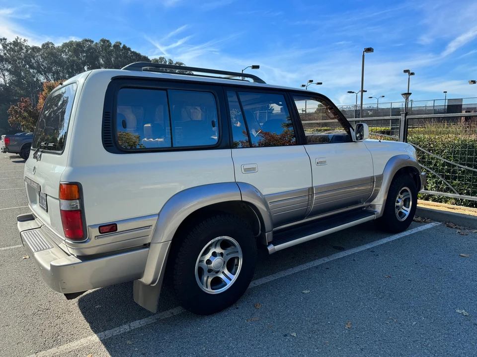1997 Lexus LX 1st Gen - Image 20 of 31