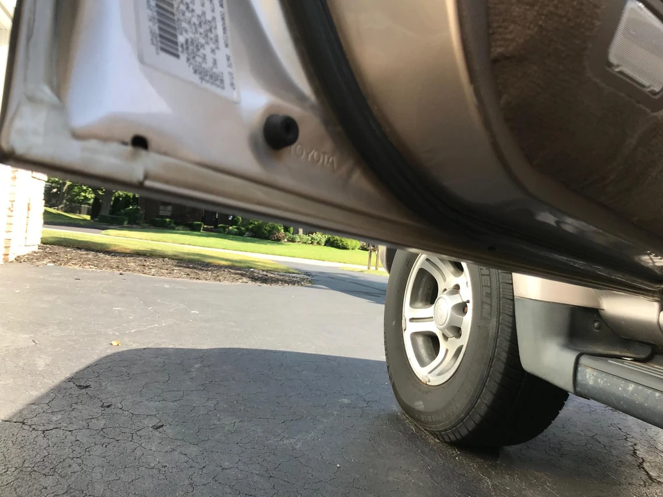 1997 Lexus LX 1st Gen - Image 5 of 6