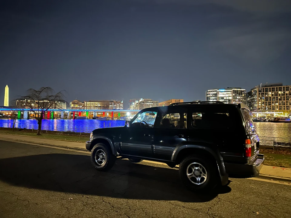 1997 Lexus LX 1st Gen - Image 21 of 31