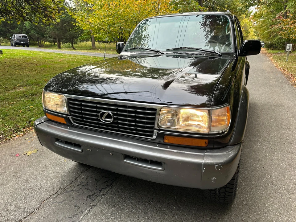 1997 Lexus LX 1st Gen - Image 6 of 31