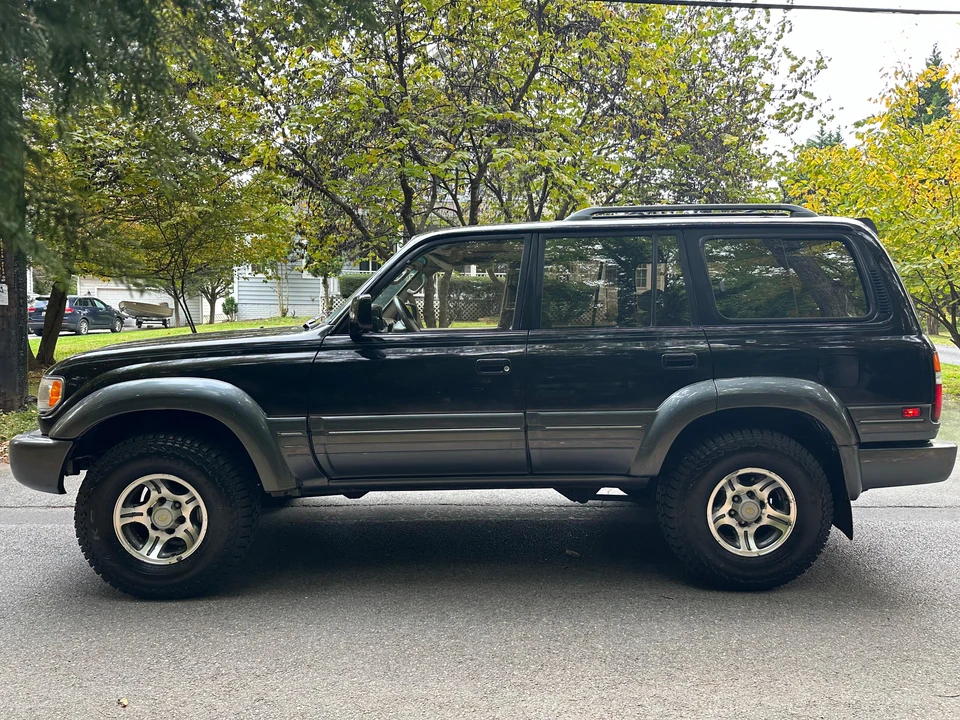 1997 Lexus LX 1st Gen - Image 20 of 31