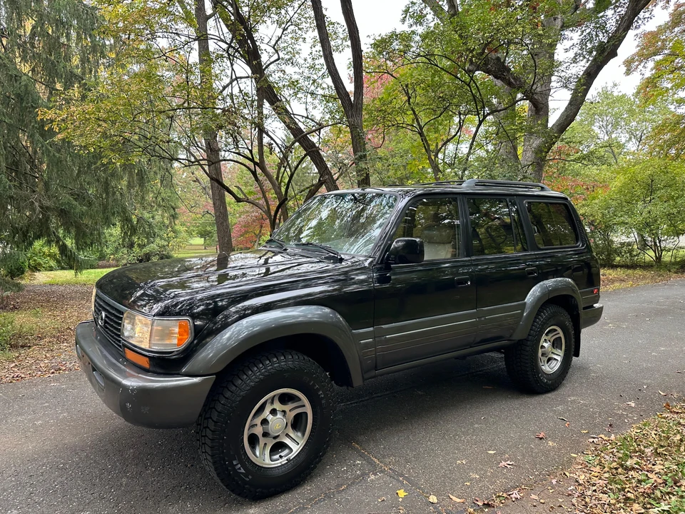 1997 Lexus LX 1st Gen - Image 15 of 31
