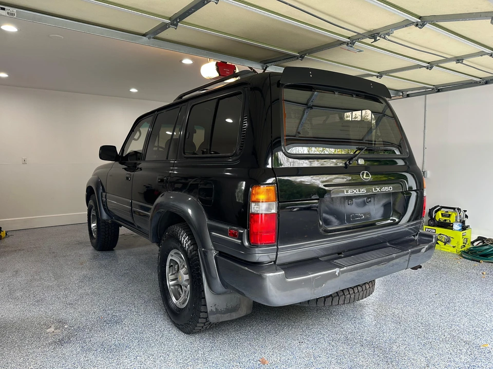 1997 Lexus LX 1st Gen - Image 25 of 31