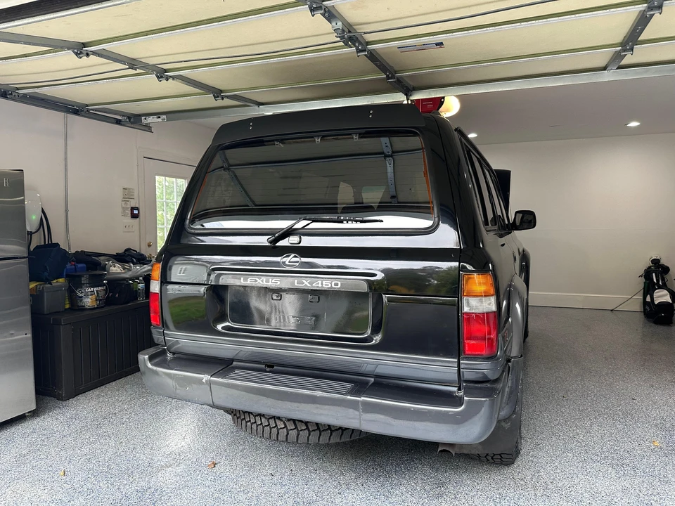 1997 Lexus LX 1st Gen - Image 27 of 31