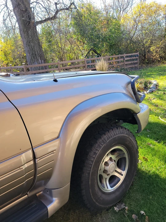1997 Lexus LX 1st Gen - Image 4 of 21