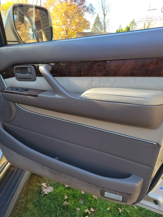 1997 Lexus LX 1st Gen - Image 12 of 21