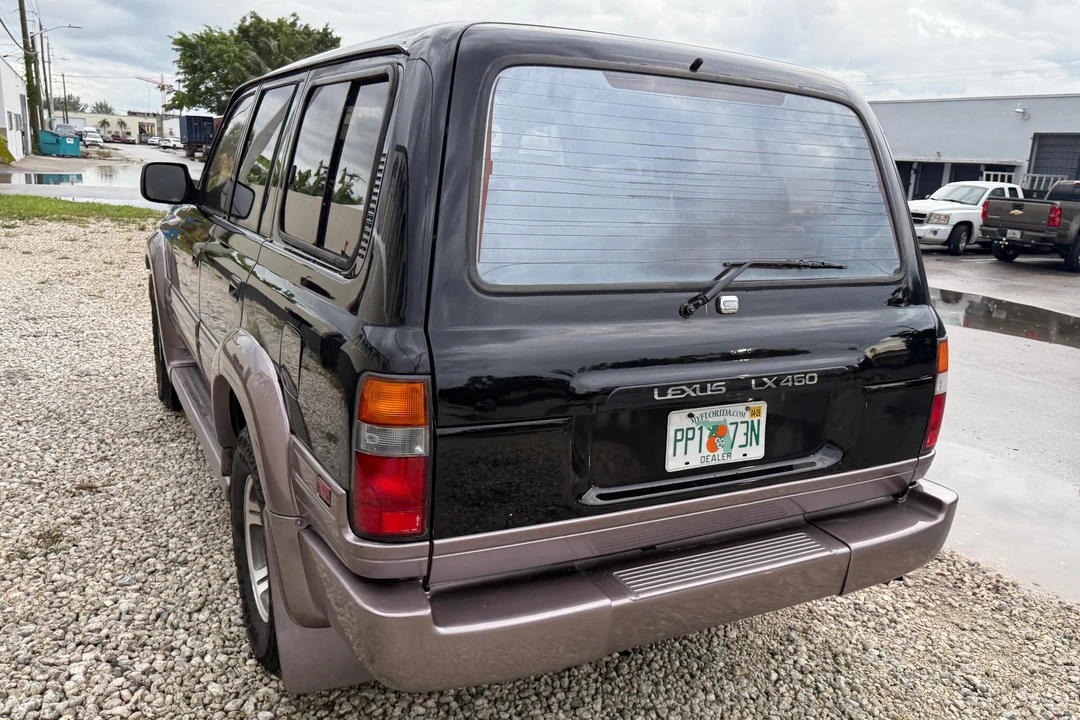 1997 Lexus LX 1st Gen - Image 5 of 31