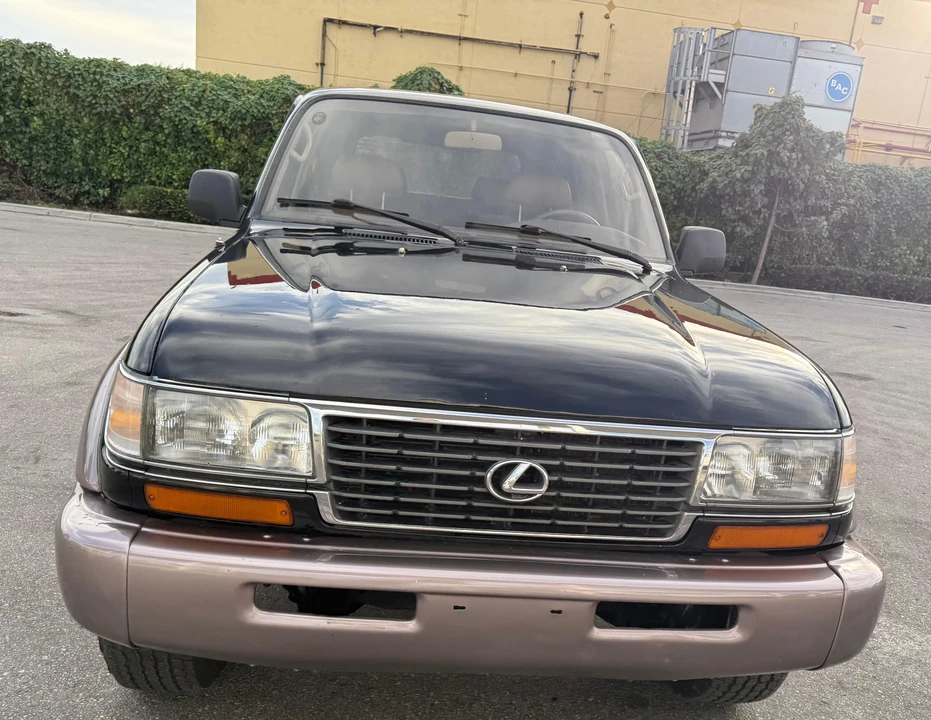 1997 Lexus LX 1st Gen - Image 6 of 31