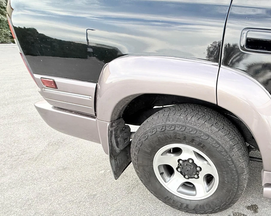 1997 Lexus LX 1st Gen - Image 31 of 31