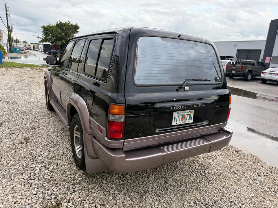1997 Lexus LX 1st Gen - Image 14 of 31