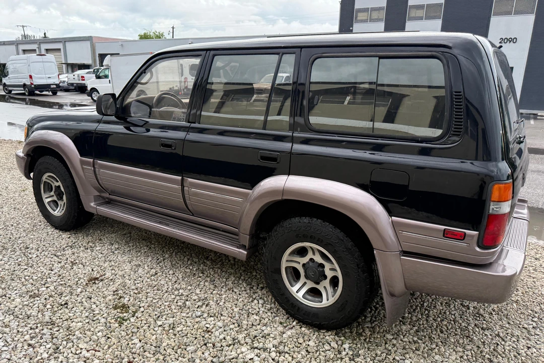 1997 Lexus LX 1st Gen - Image 3 of 31