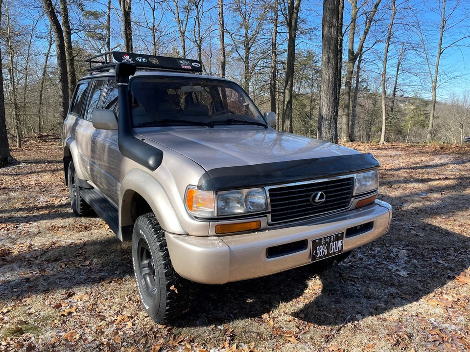 1997 Lexus LX 1st Gen - Image 19 of 31