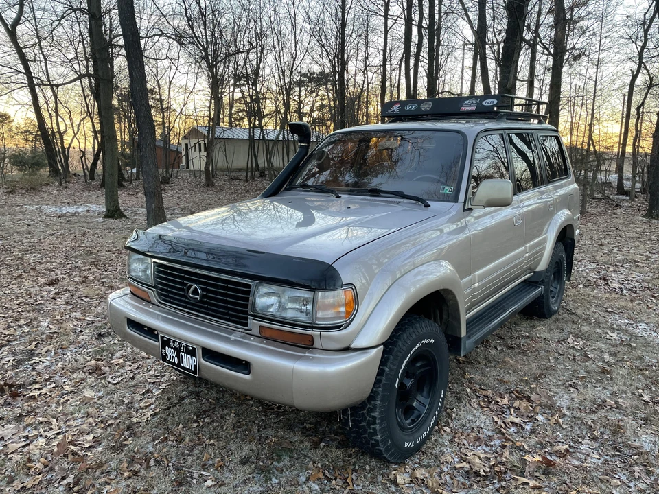 1997 Lexus LX 1st Gen - Image 7 of 31