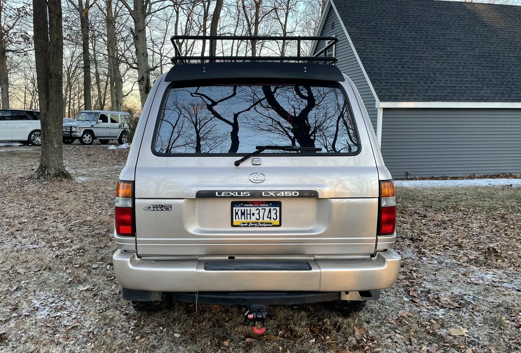 1997 Lexus LX 1st Gen - Image 5 of 31
