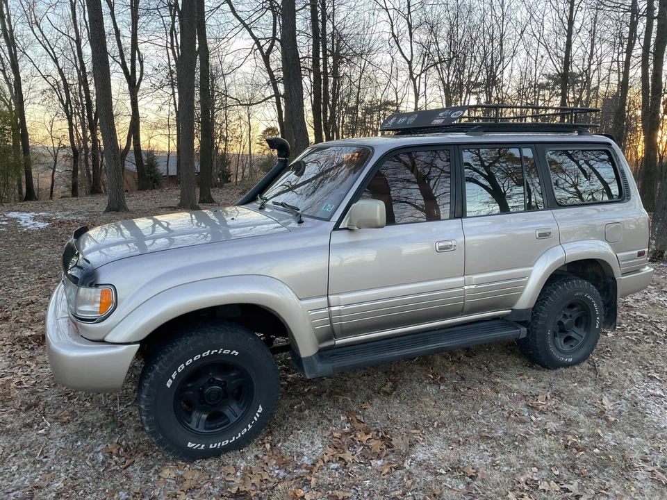 1997 Lexus LX 1st Gen - Image 9 of 31